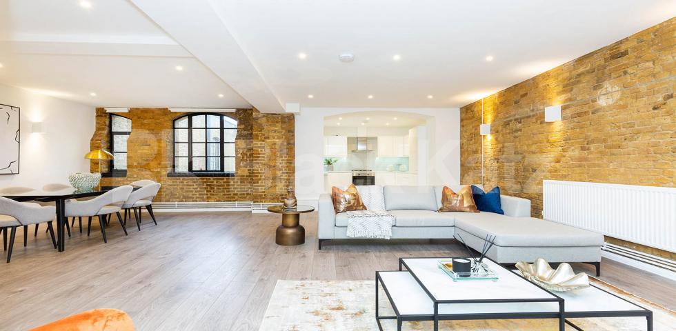 			3 Bedroom, 1 bath, 1 reception Apartment			 SPRINGFIELD HOUSE LOFTS-TYSSEN STREET, DALSTON E8